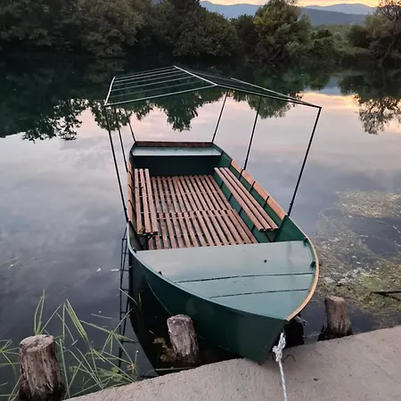 Anis - River Side Heated Pool&jacuzzi * Bihac