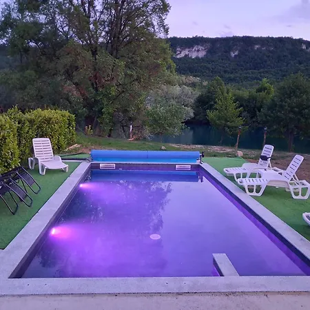 Anis - River Side Heated Pool&jacuzzi *