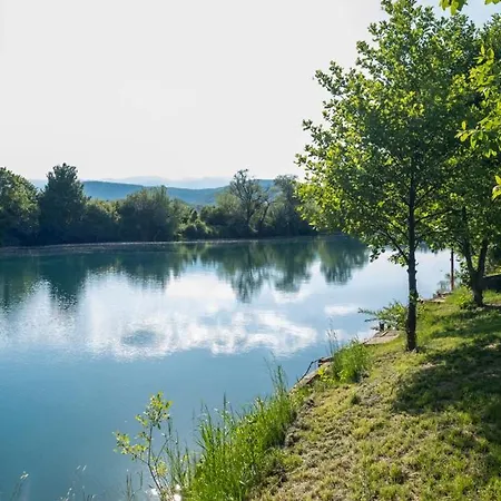 Anis - River Side Heated Pool&jacuzzi Bihac