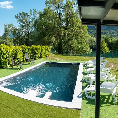 Anis - River Side Heated Pool&jacuzzi *